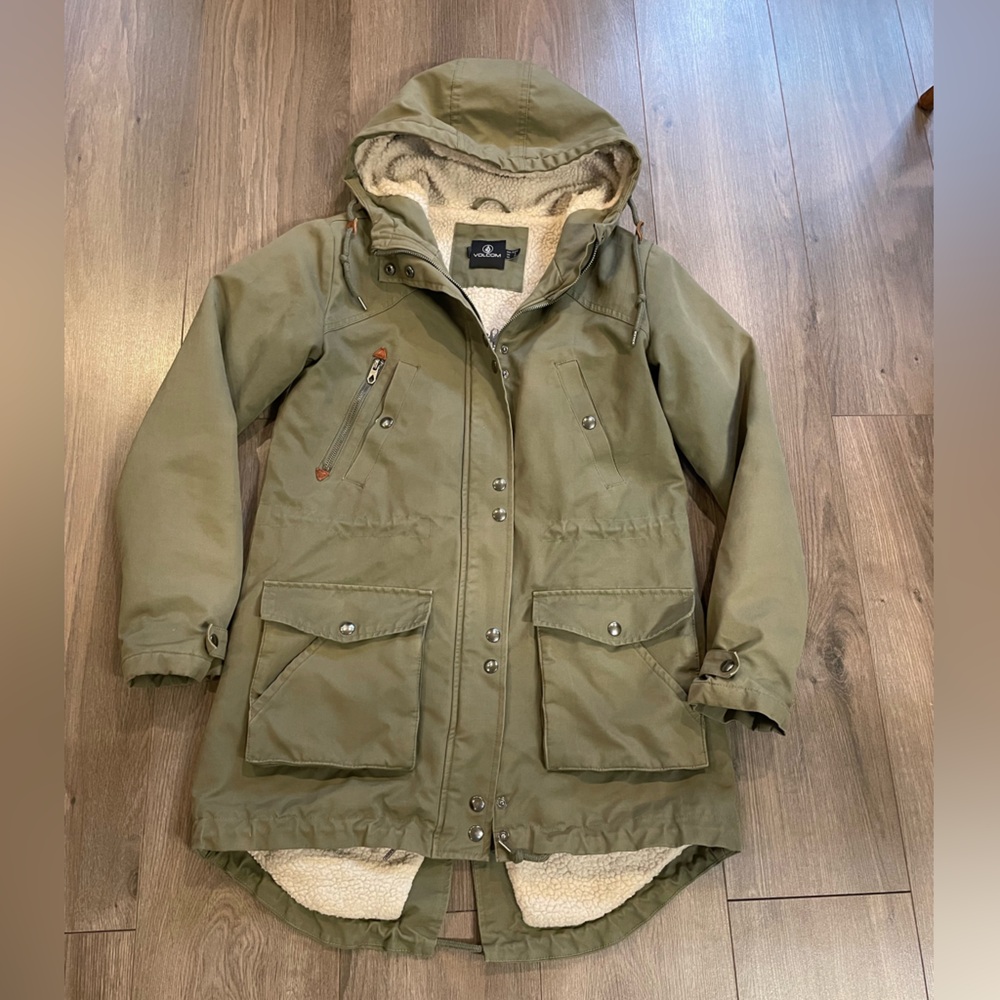 Volcom Parka with hood